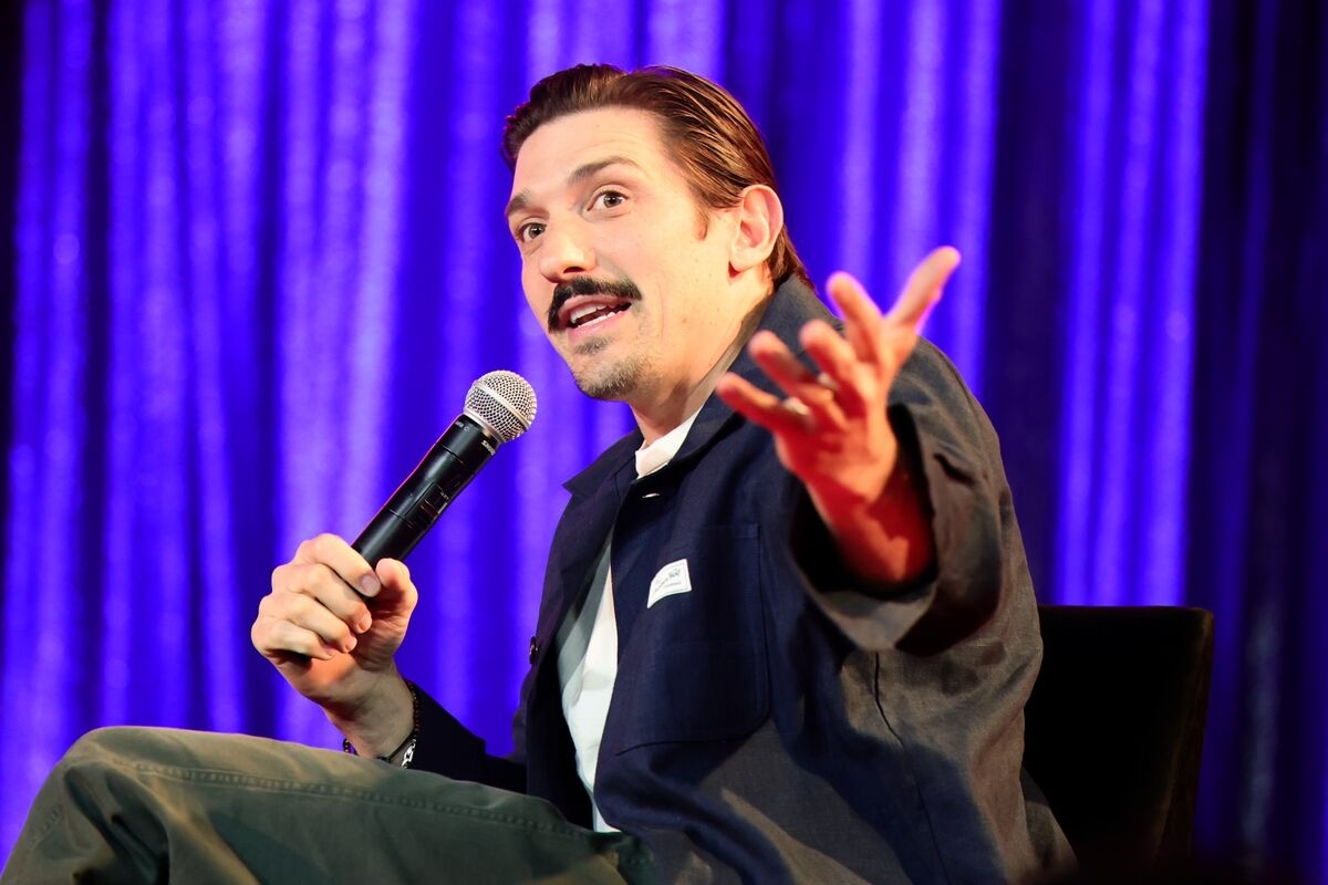 The Biggest Comedy Podcasters Bring Their Audiences to Netflix