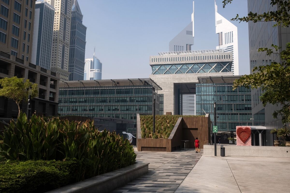 Hedge Funds, Wealth Firms Fuel Dubai Finance Hub's Record Growth