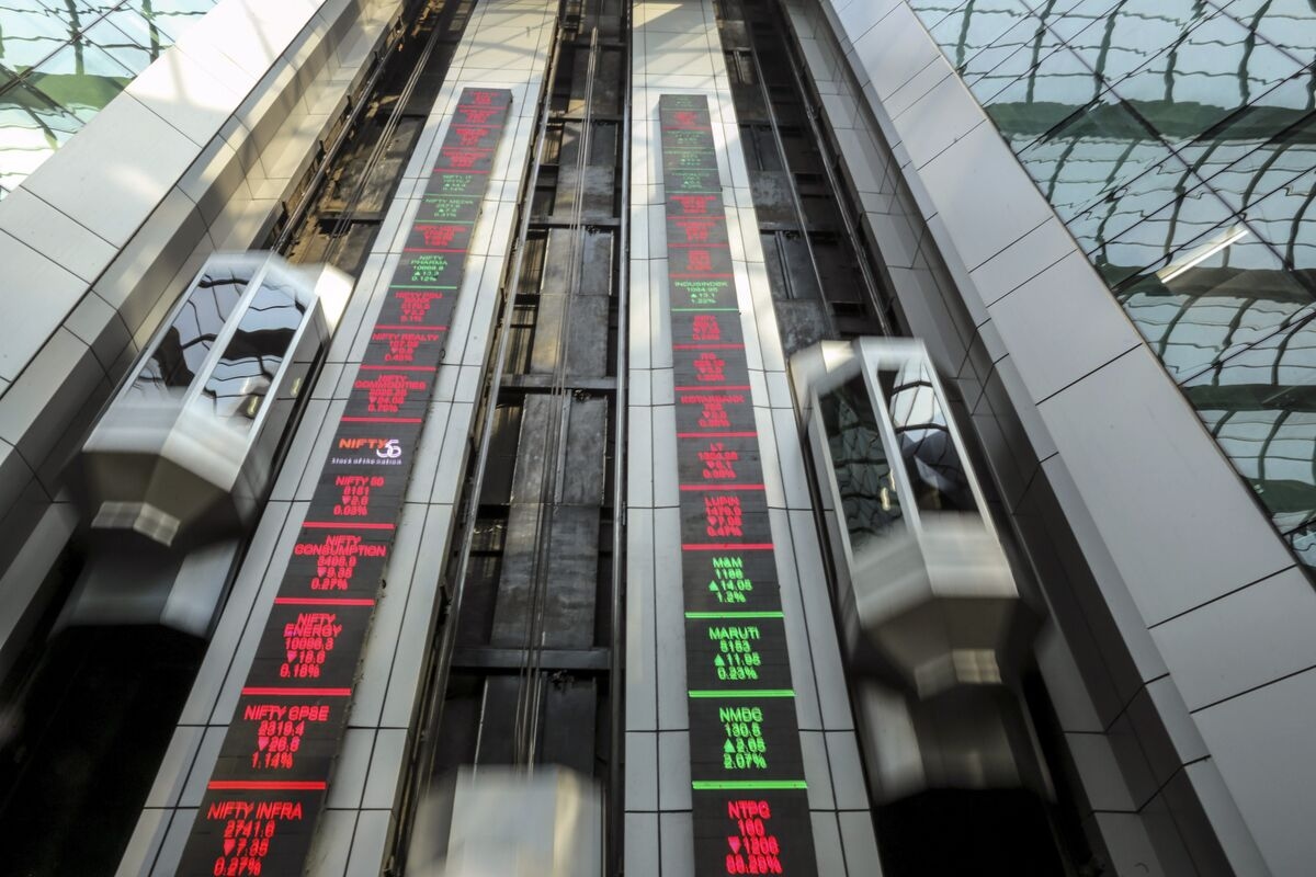 India's Smallcap Stock Index Plunges 20% From September High