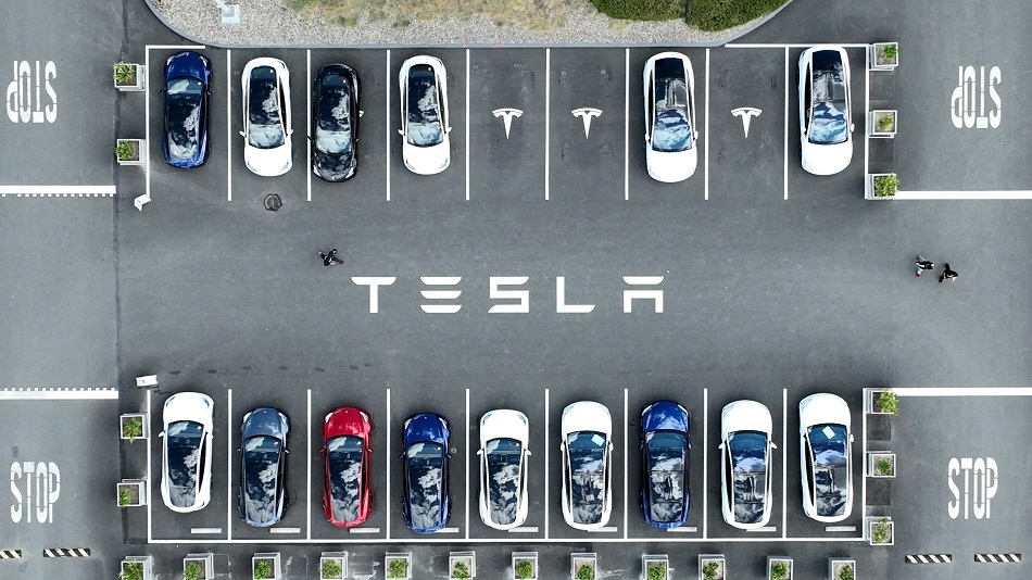 Tesla Sales Decline for a Second Straight Quarter