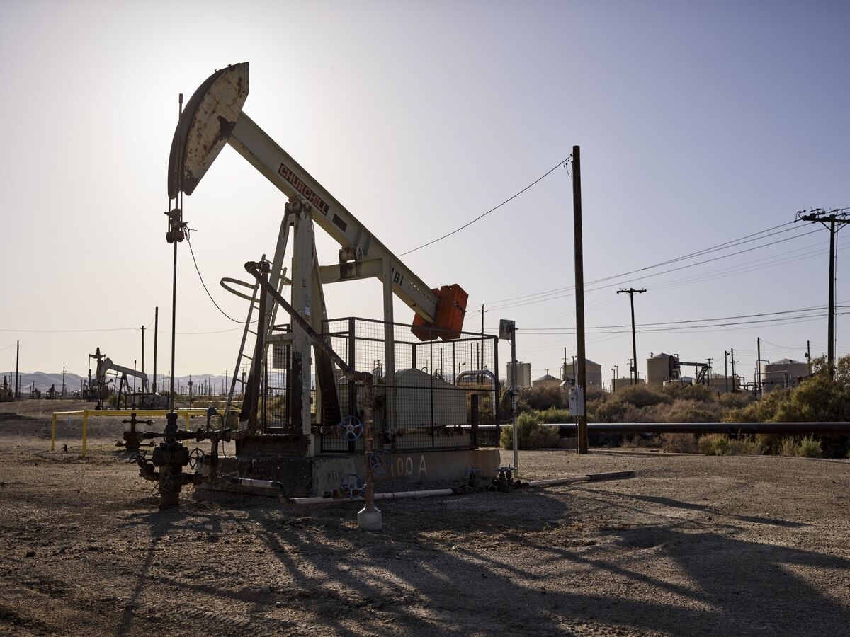 Newsom Proposes to Ease Permits for Oil Drilling in California
