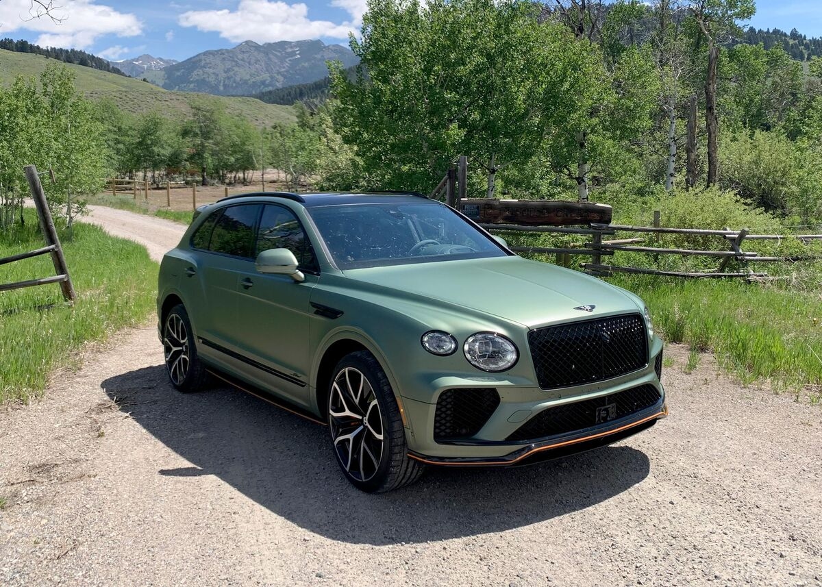 Bentley's New V-8 SUV is the Best Bentayga Yet
