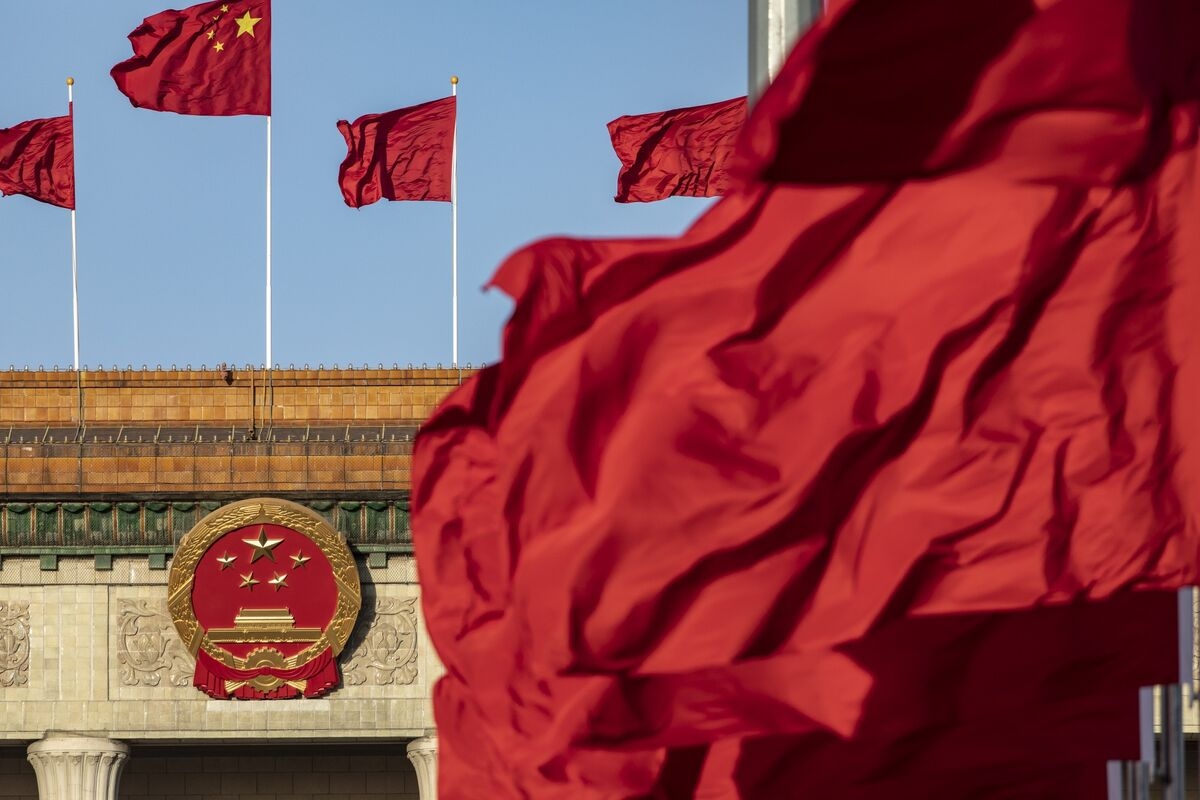 China Stops US Commerce Worker From Leaving Country, Media Say