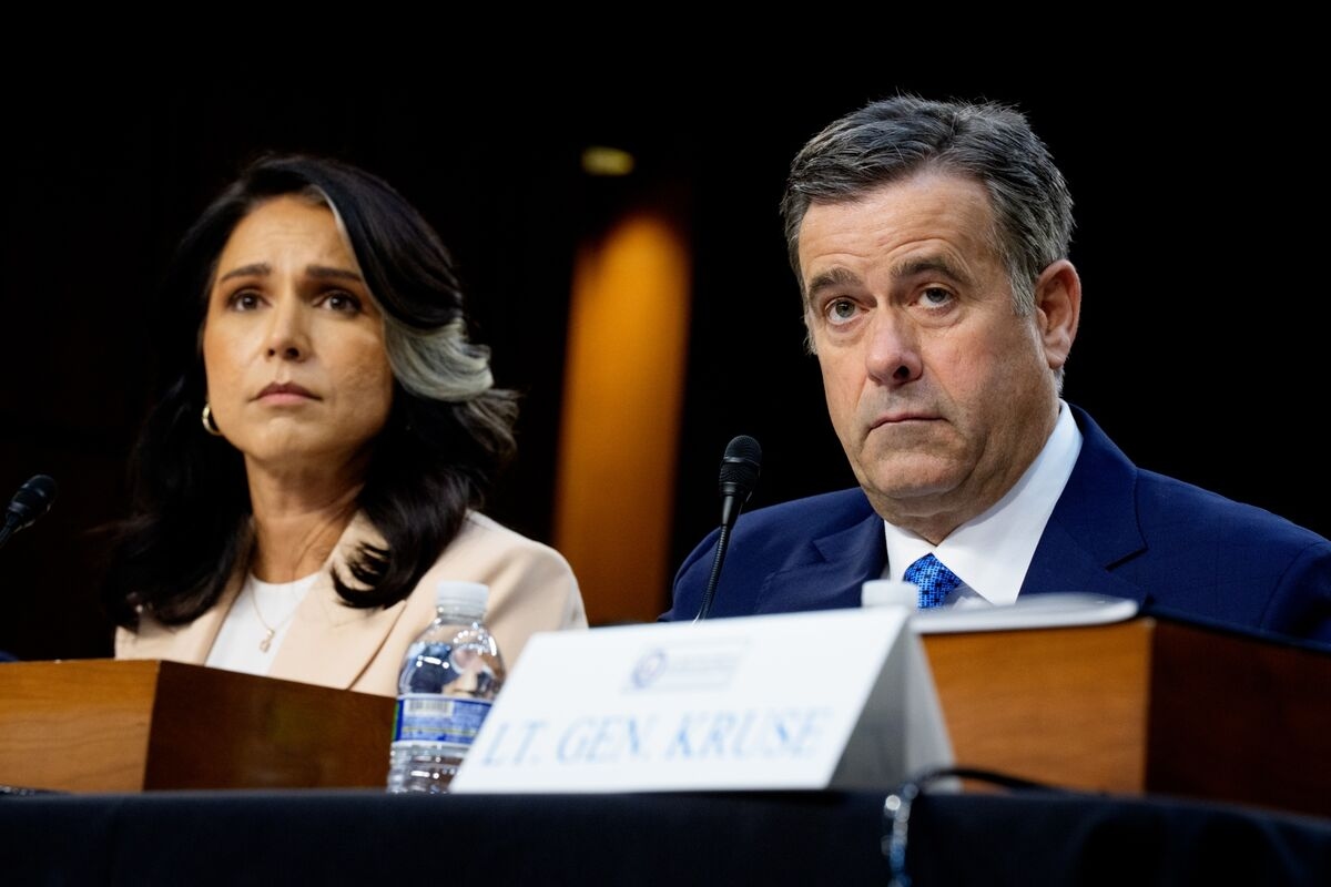 America Is Losing Its Intelligence