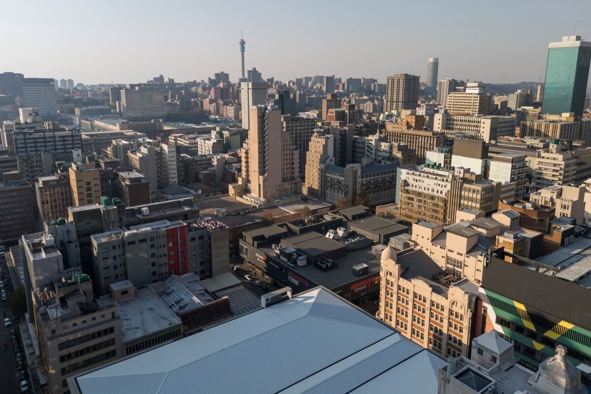 South African Assets Rally Despite Global Headwinds