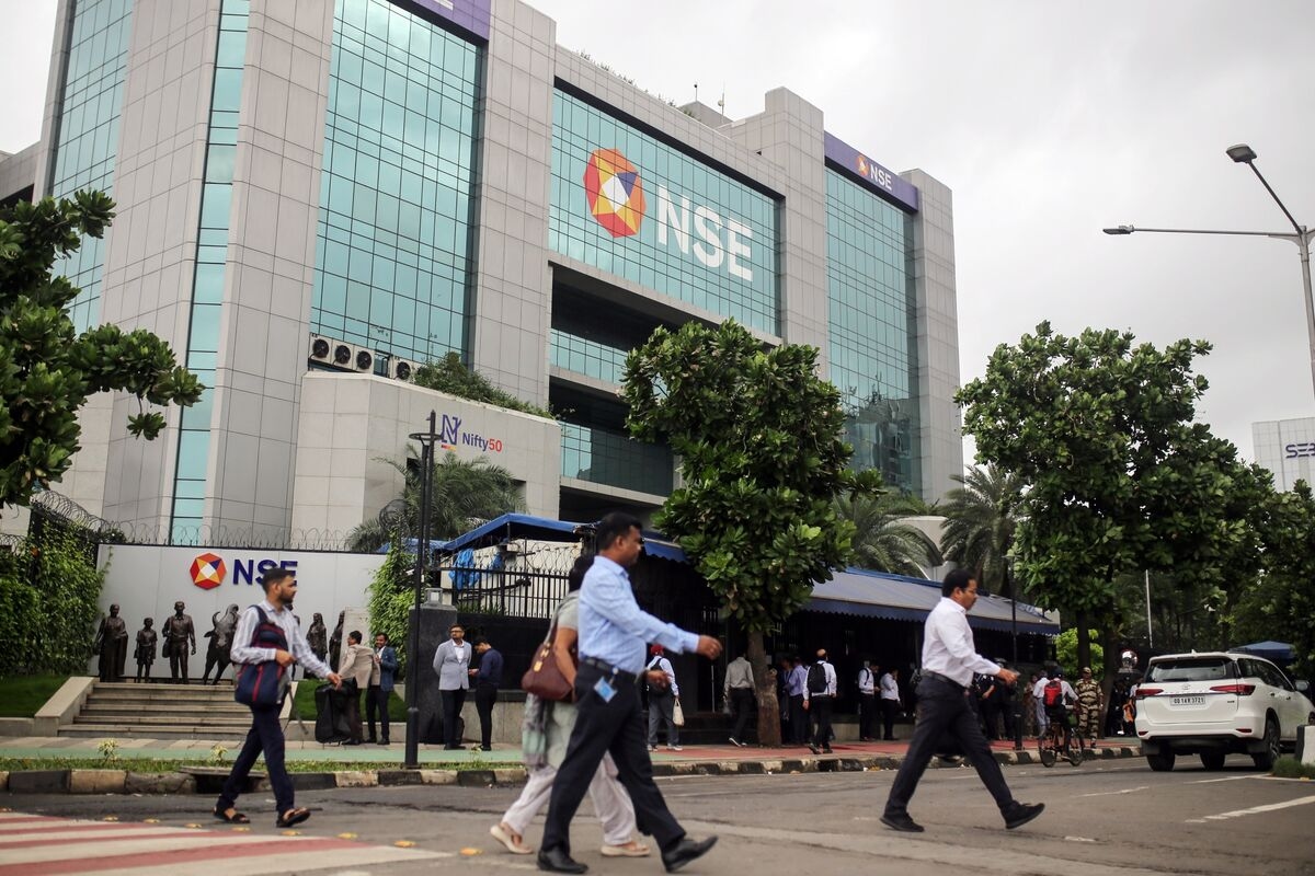 Local Funds Double Down on Indian Stocks With $40 Billion Buying
