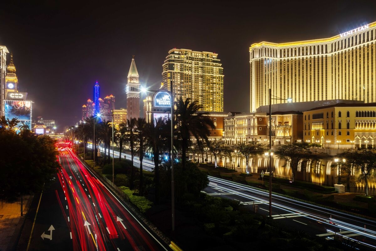 Macau Gaming Revenue Soars Past Estimate on Concert Fervor