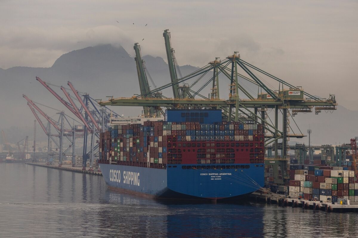 Brazil Investors Warn of Political Impact of Tariffs in Election