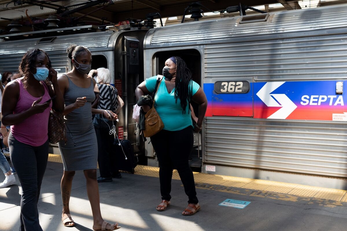 Philadelphia Transit System Votes to Cut Service by 45%, Hike Fares