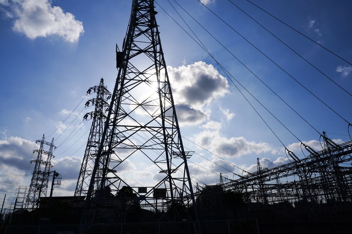 Power Trading in Japan Poised to Jump as Key Purchase Deal Ends