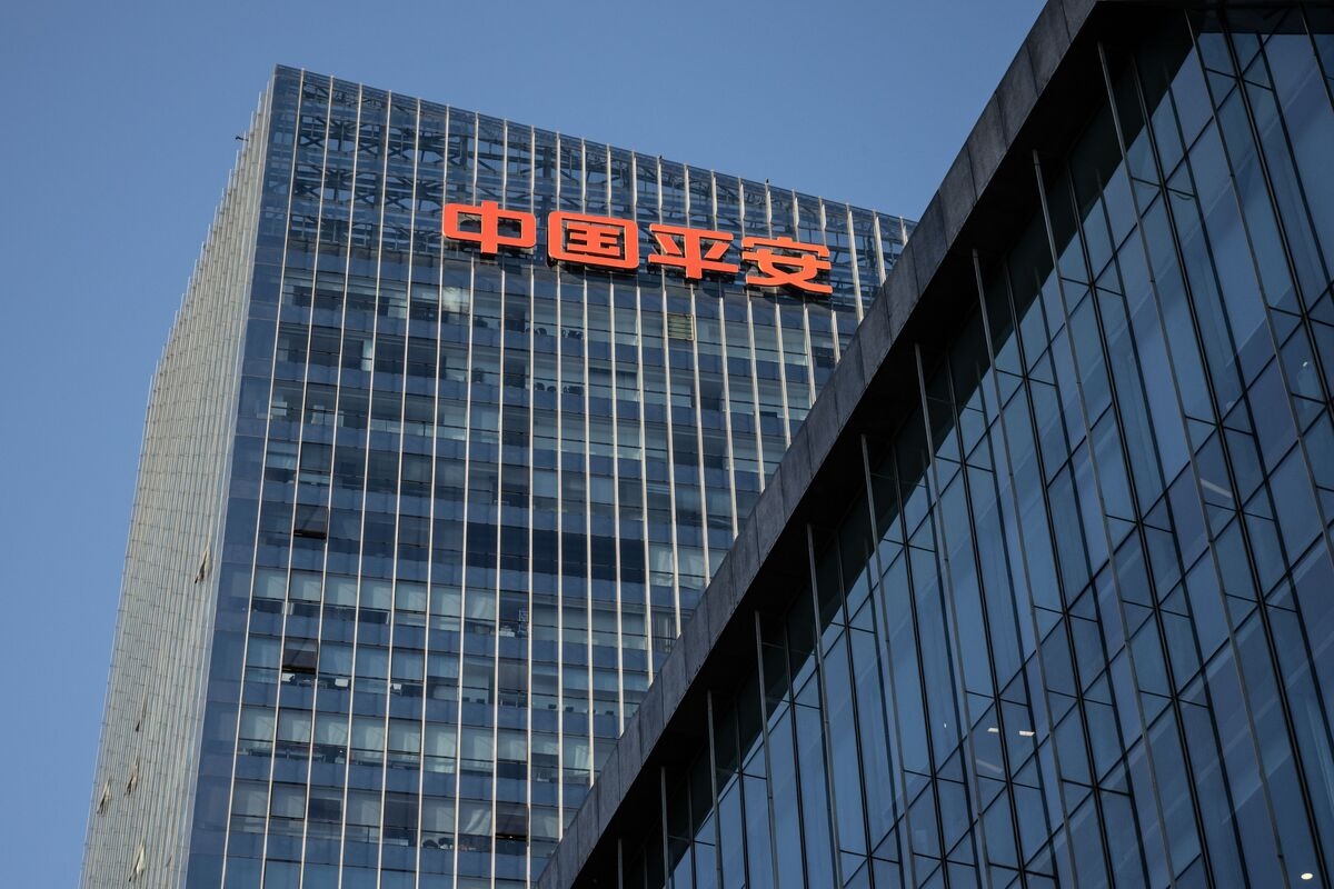 Ping An Builds $23 Billion Stake in China Banks on Dividend Bet