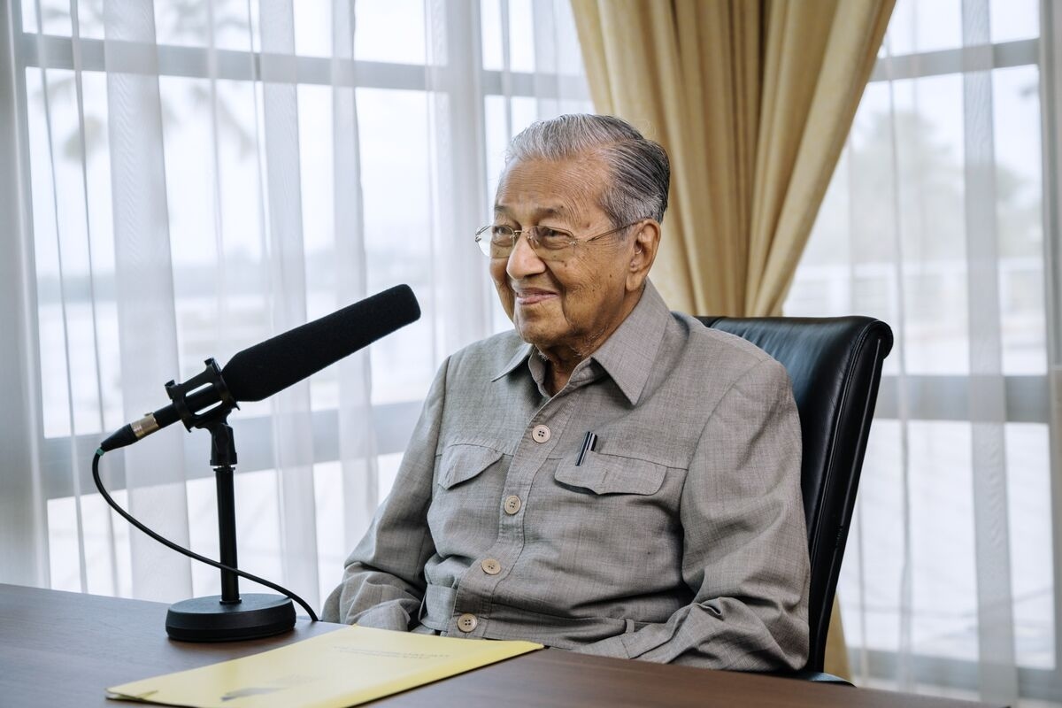 Mahathir Worries About a World More Tense and Divided by the Day