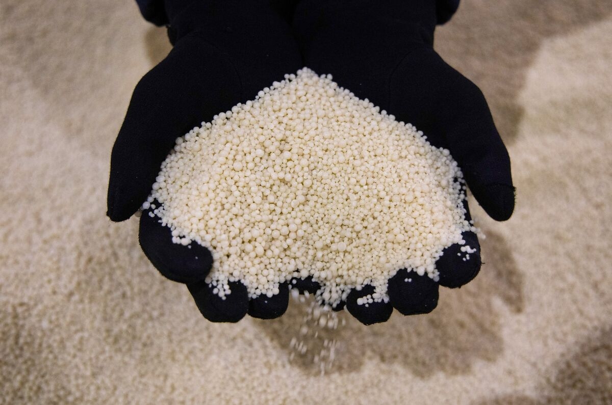 Global Urea Prices Surge as Some Mideast Producers Halt Output