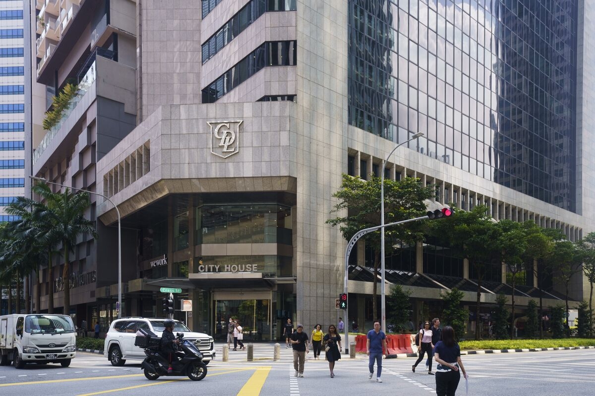 Singapore CDL's Longtime Director to Depart After Boardroom Feud