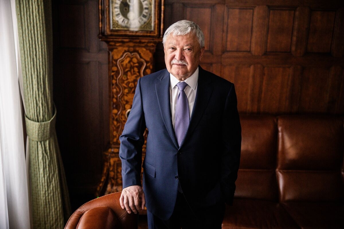 Europe's Longest-Serving Bank CEO Taps Son After 33 Years