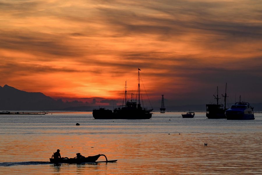61 missing after boat sinks near Indonesia's Bali