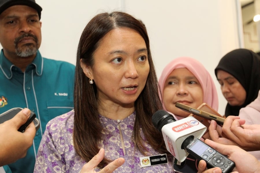 Minister urges sports associations to settle squabbles ahead of SEA Games