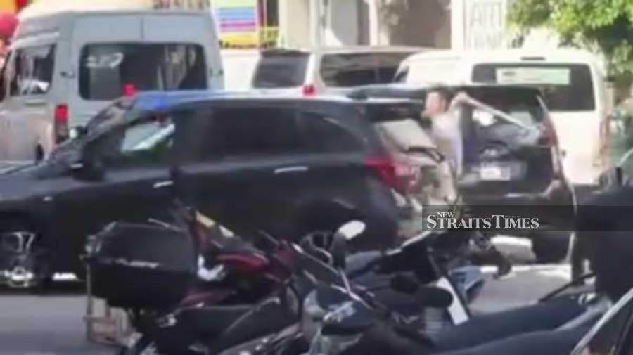 Police arrest suspect in Penang road rage attack involving rotan