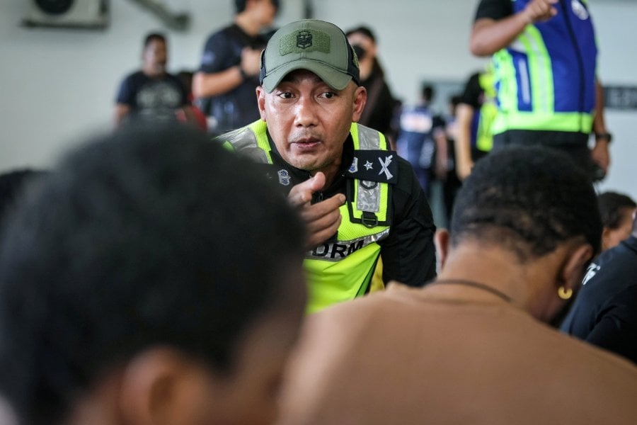 12 held in Setapak over migrant smuggling