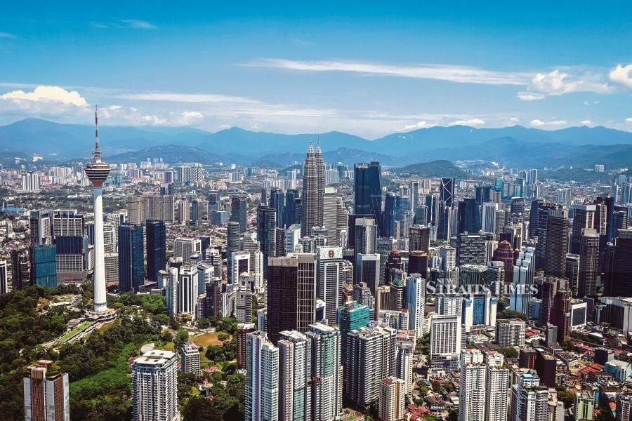 Stronger ringgit, Fed shift could draw capital to Malaysia