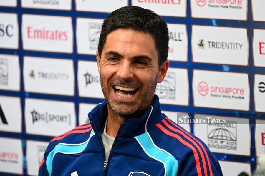 Arteta coy on Gyokeres, but says 'a lot of time left' for transfers