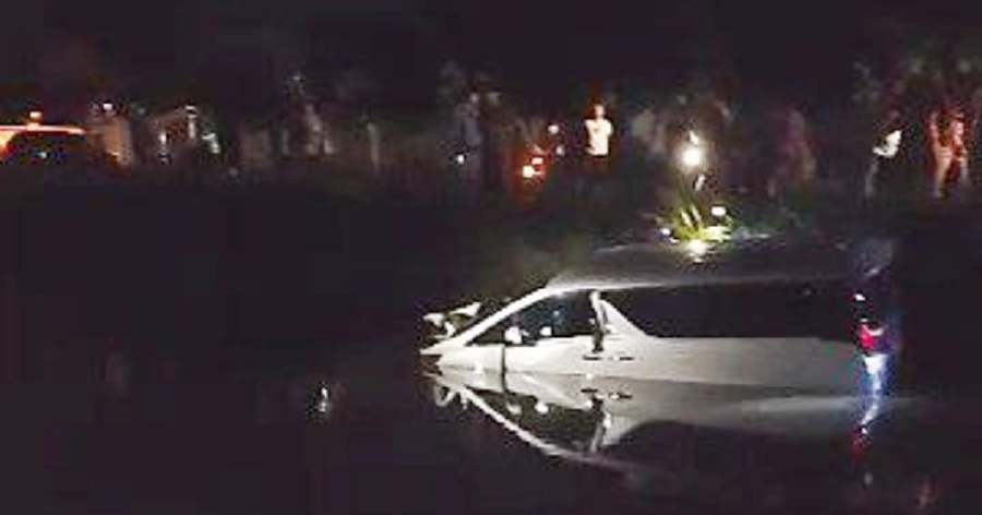 Driver escapes with minor injuries as MPV plunges into river
