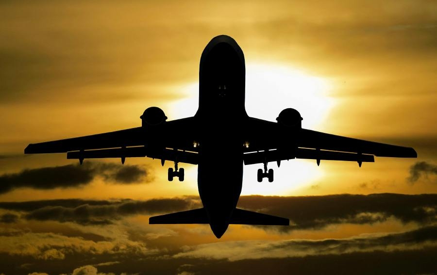Plane carrying 49 crashes in Russia's far east