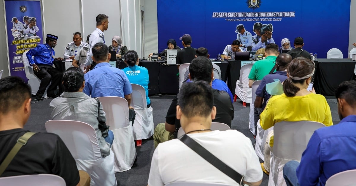 Thousands flock to pay discounted traffic summonses at unity week