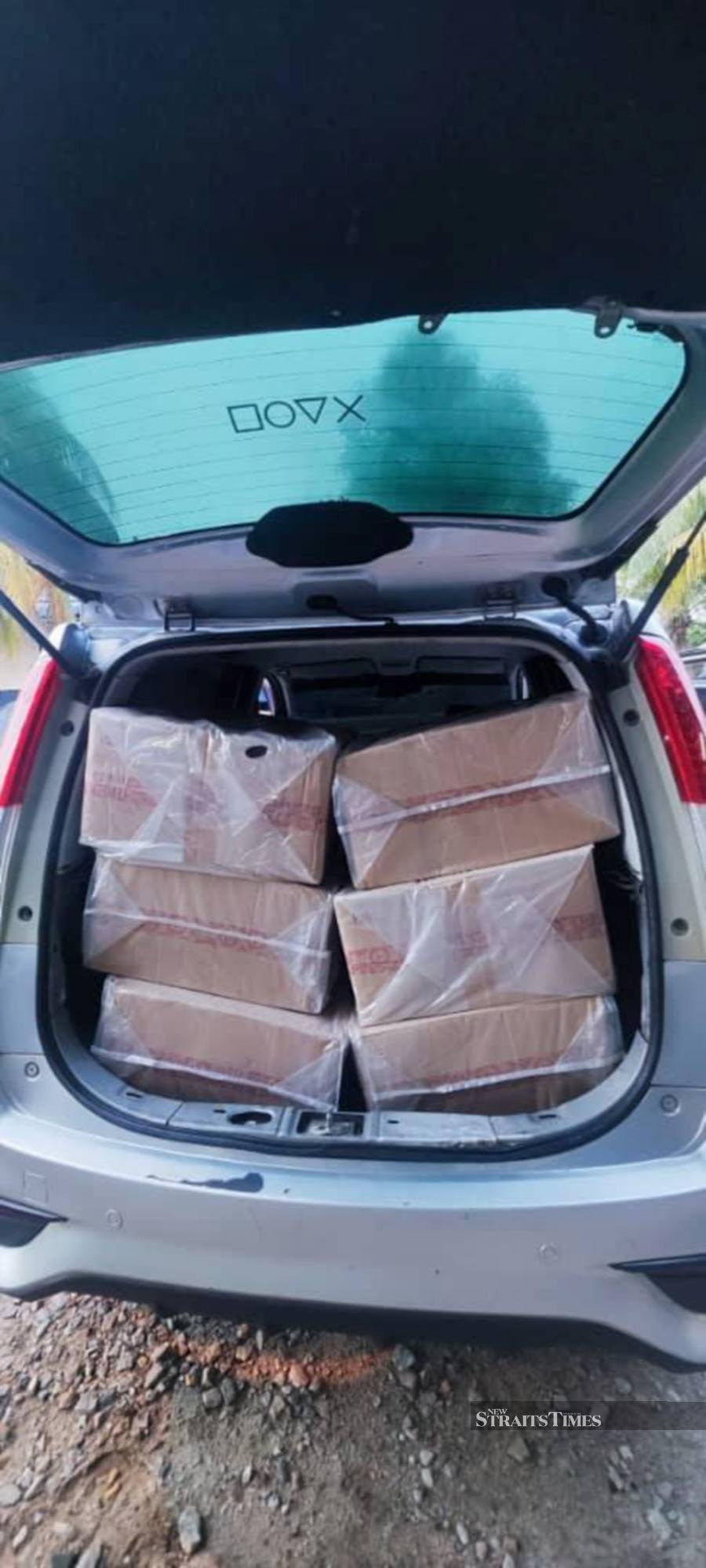 GOF seizes 100,000 sticks of smuggled cigarettes