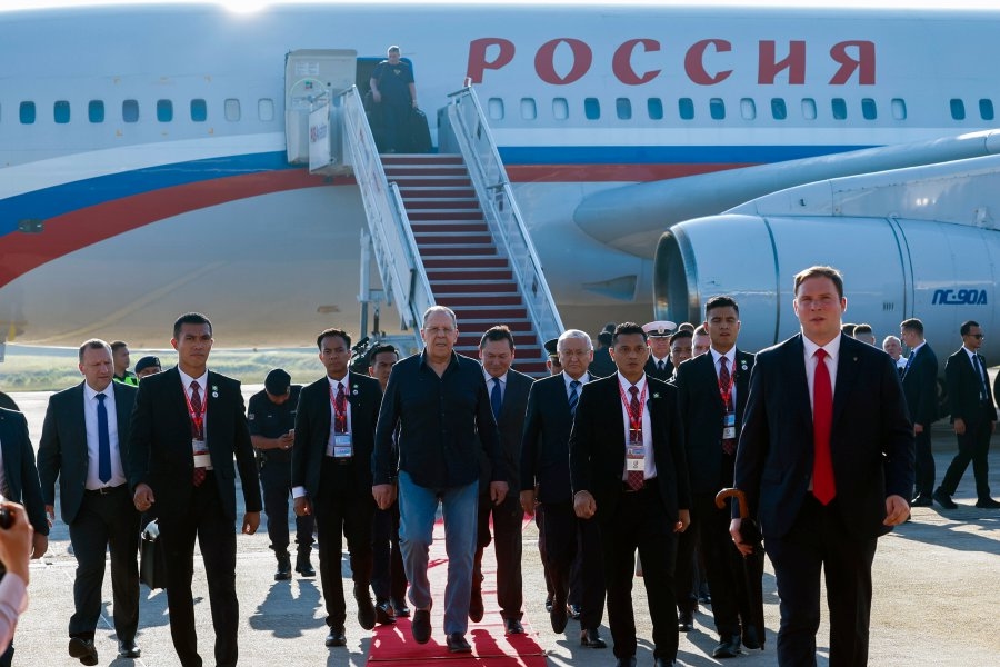 [UPDATED] Russian Foreign Minister Lavrov arrives in Malaysia for high-level Asean meetings