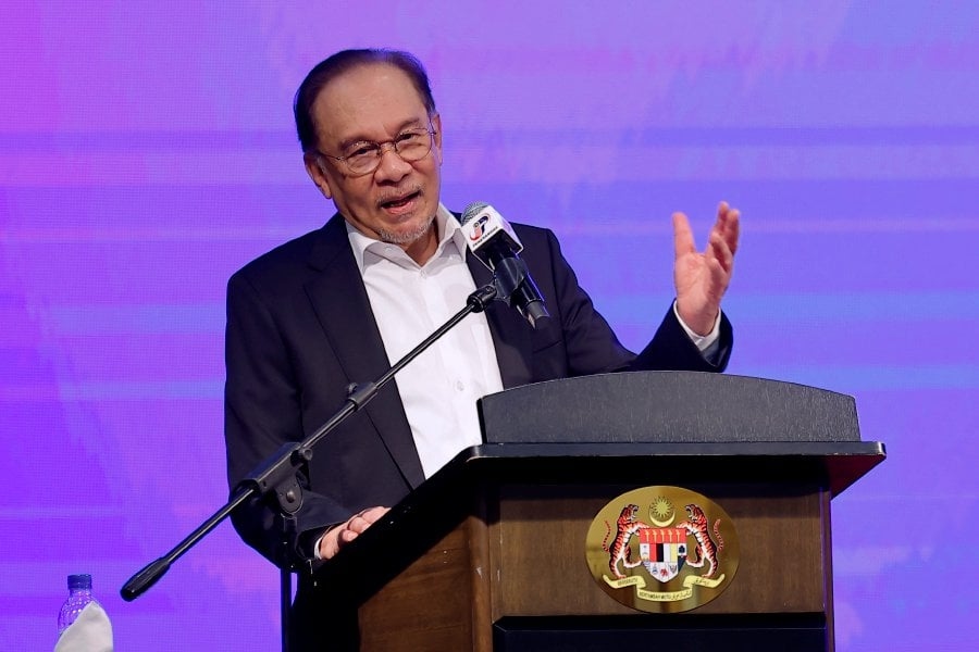 Govt succeeds in reducing new debt