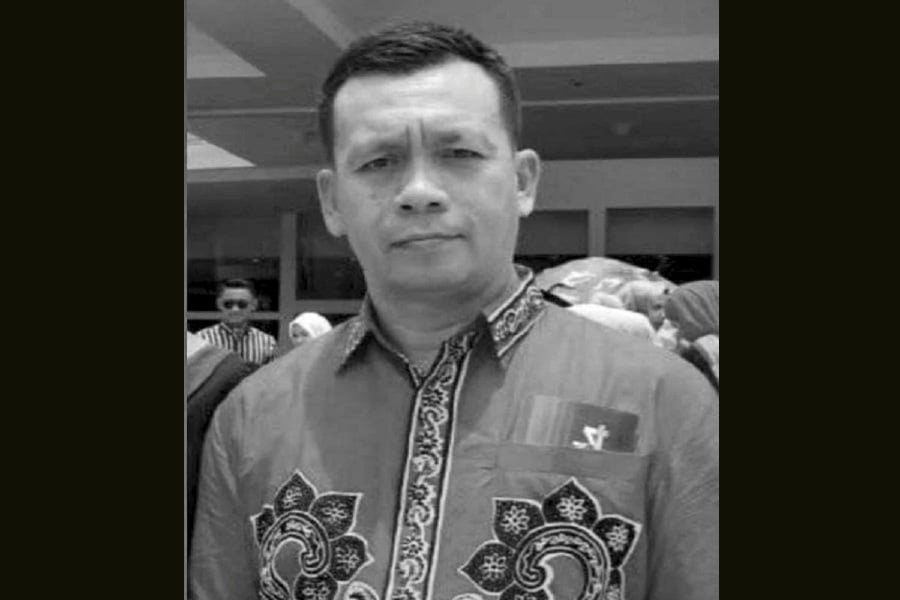 Malaysian ferry tragedy victim buried in East Java