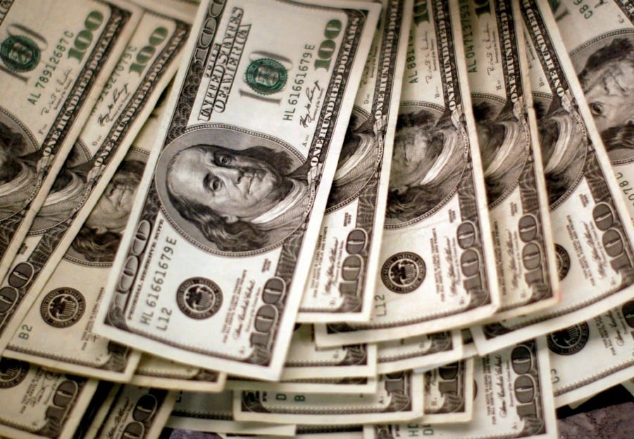 Dollar under pressure against yen after Trump announces Japan trade deal