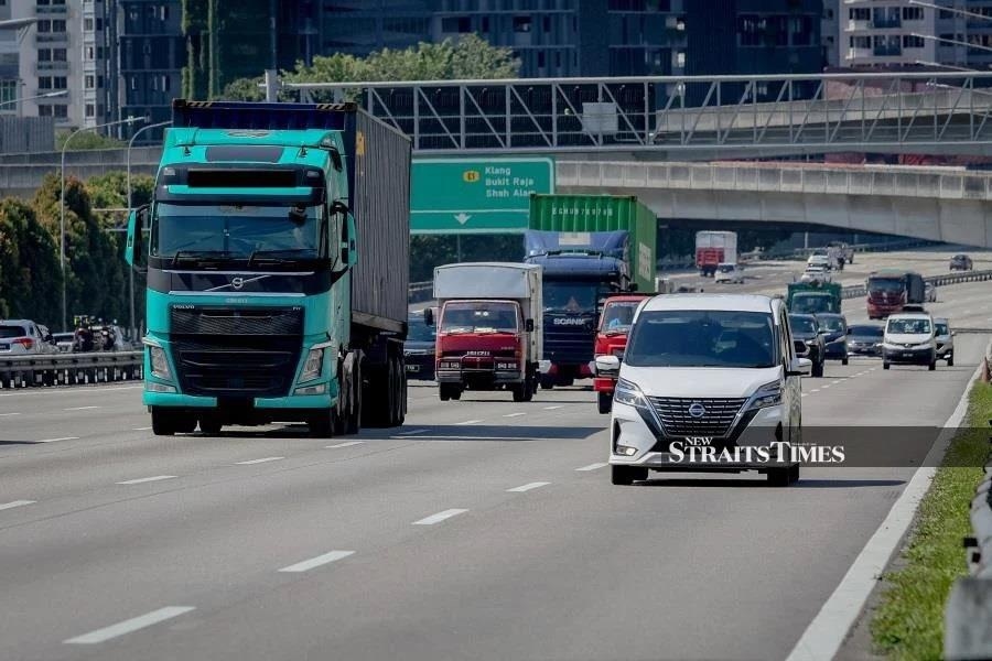 Industry groups slam move to suspend vocational licenses after accidents