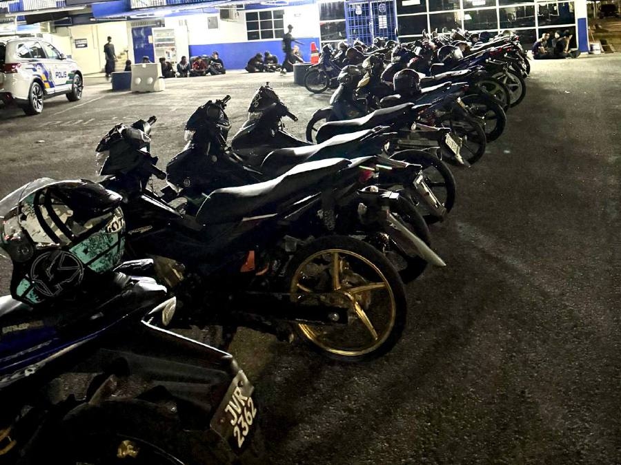 Kuantan police issue 139 summonses, seize 19 motorcycles in operation