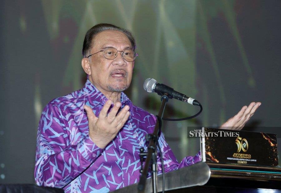 PM urges business-friendly reforms following Malaysia's ranking rise