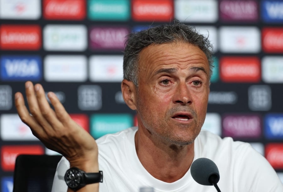 PSG 'dead' unless they keep improving: Luis Enrique