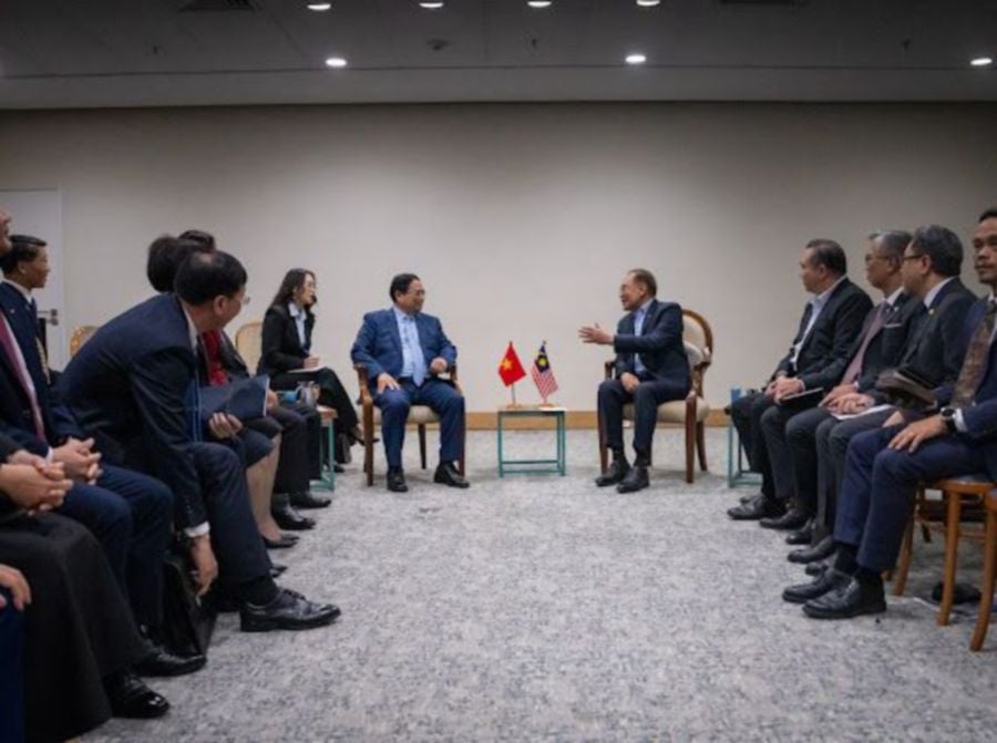 Anwar meets Vietnam PM on sidelines of BRICS Summit in Brazil