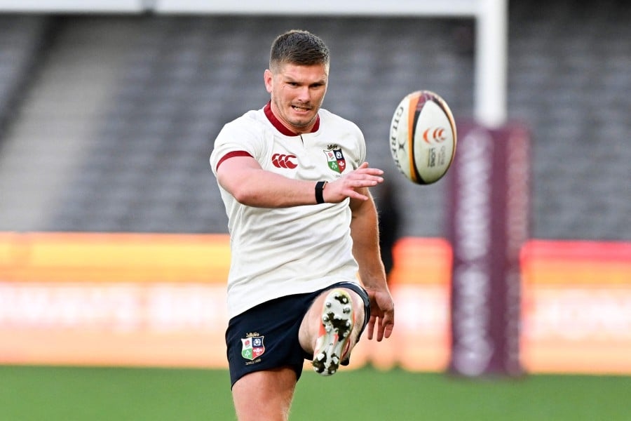 Farrell: I struggle to comprehend 'social media poison'