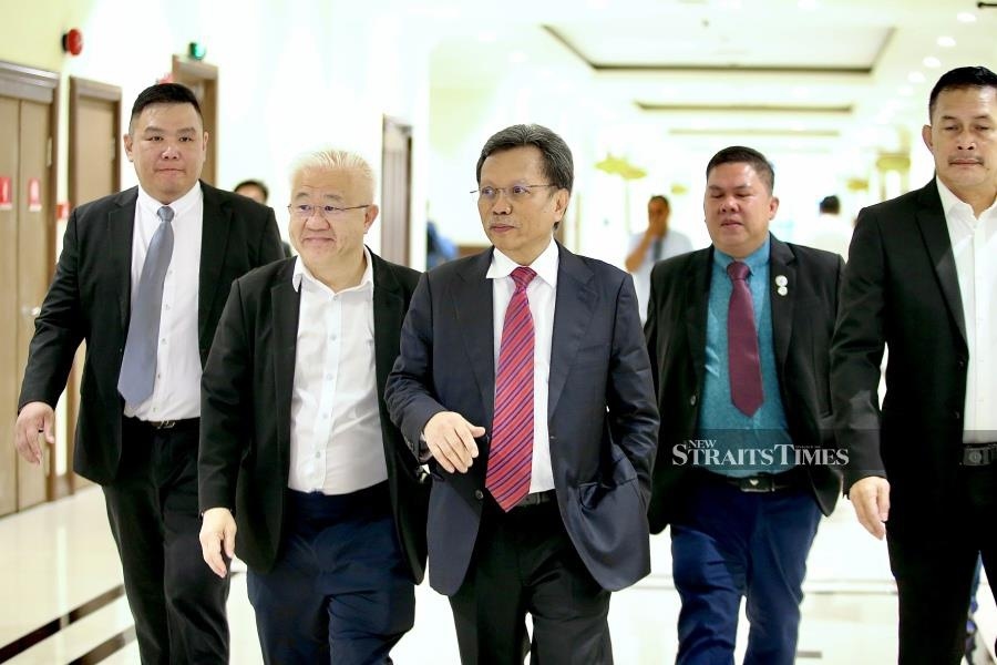 Sabah assemblymen attend court hearing on state's 40pct revenue entitlement