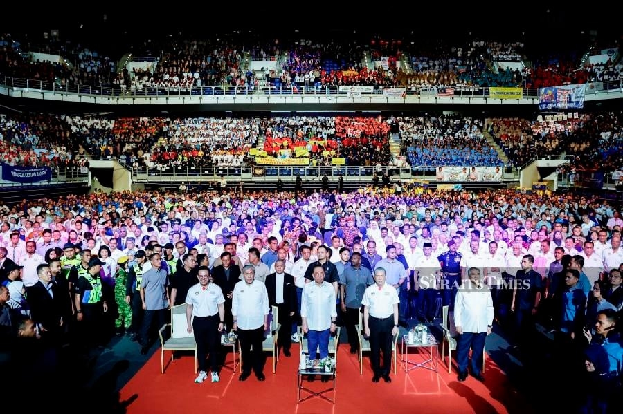Anwar praises new workers' anthem 'Solidariti Perjuangan'
