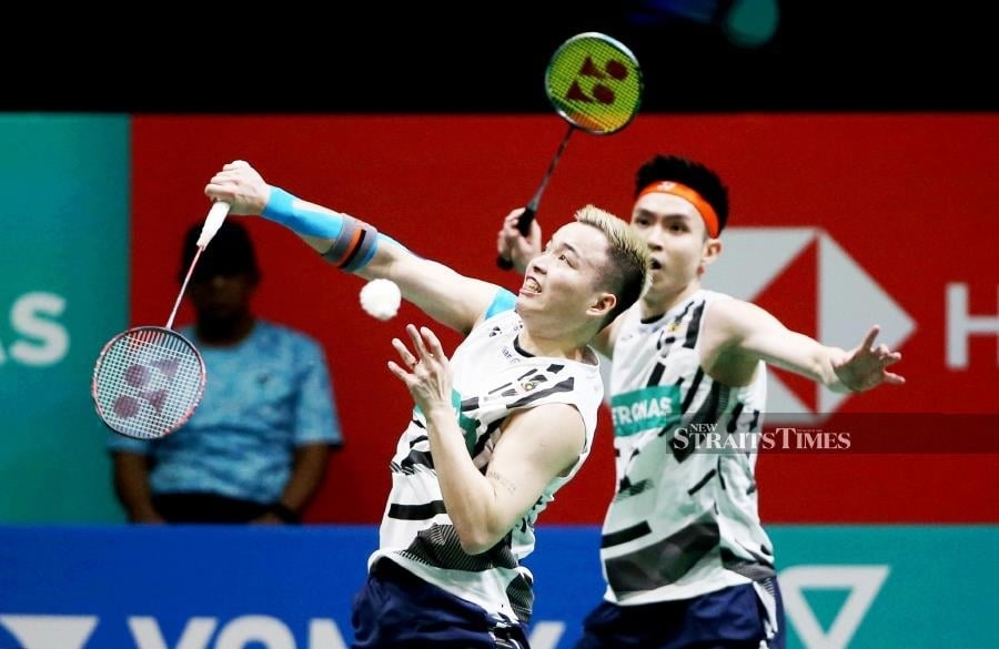 Aaron-Wooi Yik stunned by compatriots at Japan Open