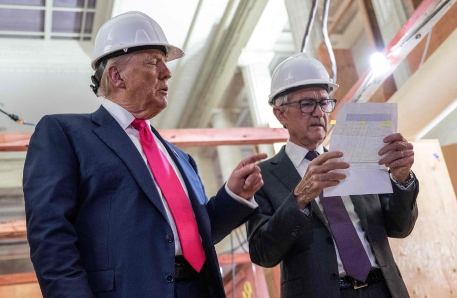 Trump, Fed chief Powell bicker during tense central bank visit