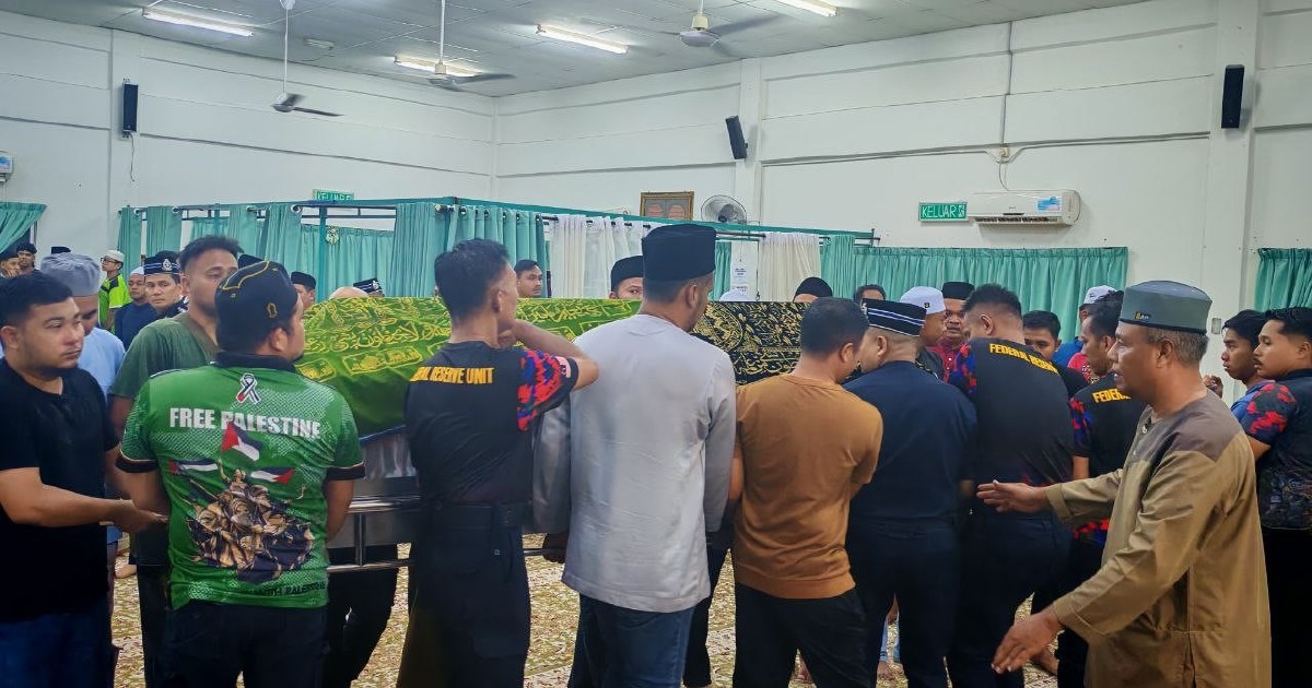 Sorrowful send-off for FRU members killed in Teluk Intan crash