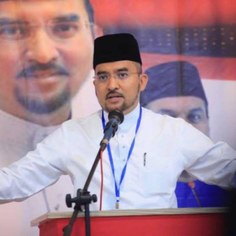 Muhyiddin worried about growing support for BN-PH cooperation, claims Umno sec-gen