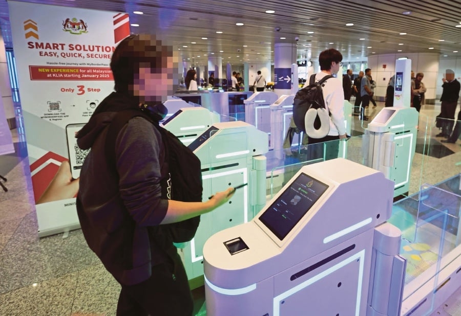 [UPDATED] MCBA confirms technical glitch disrupting autogate system for foreign visitors