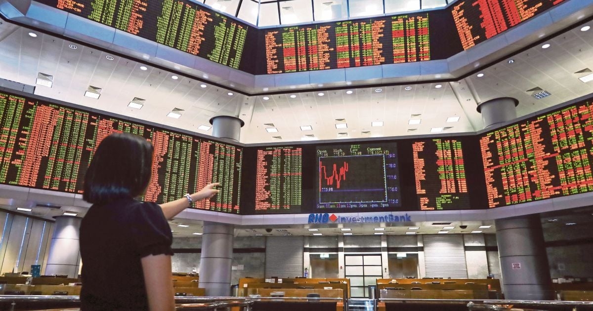 Late buying interest lifts Bursa Malaysia to close at intraday high