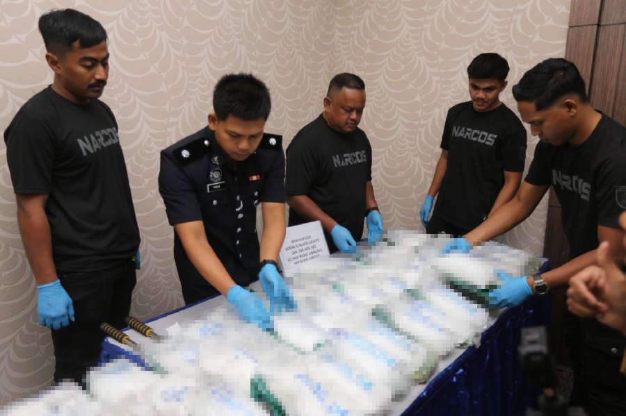 Perak police find RM4.66mil worth of drugs in abandoned SUV in Gerik