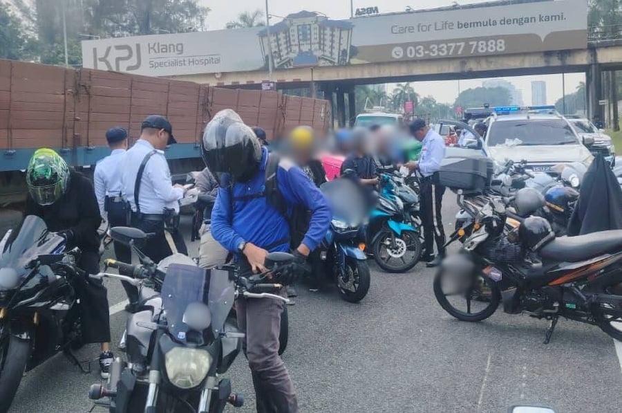Op Bersepadu: 147 summonses issued to motorcyclists on Federal Highway