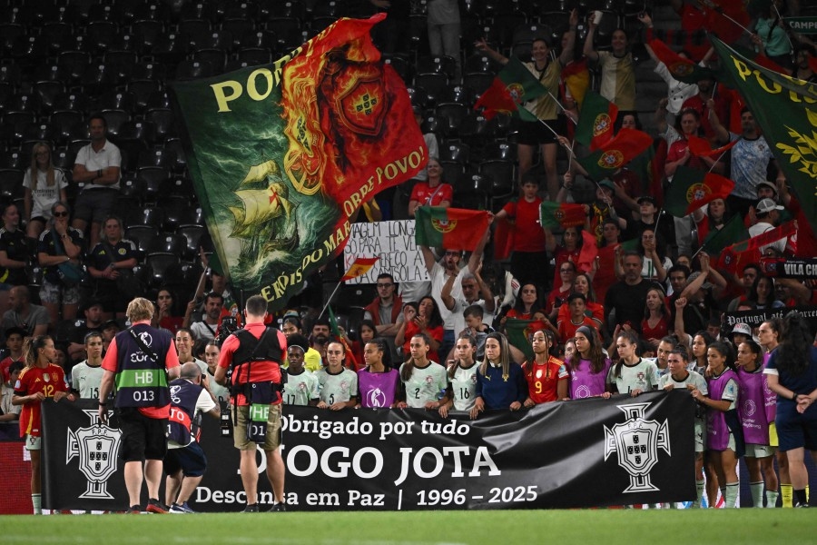 Joy and grief as Portugal remember Jota at Women's Euros